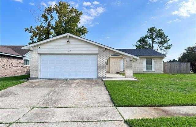 4065 N WOODBINE Street photos photos