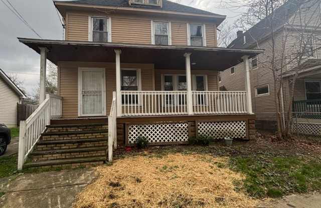 4bd Single Section 8/Cash Pay photos photos