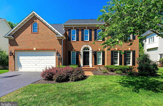 47333 MIDDLE BLUFF PLACE photos photos