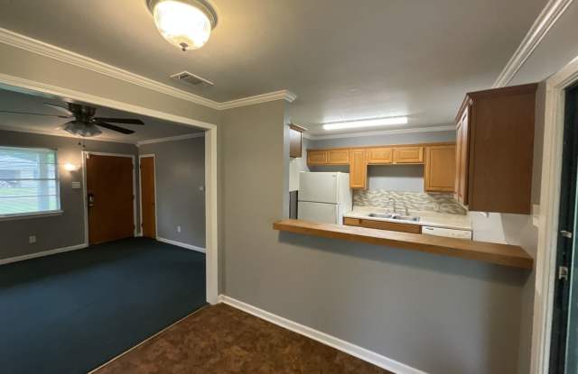 9418 Randall Gallery 4