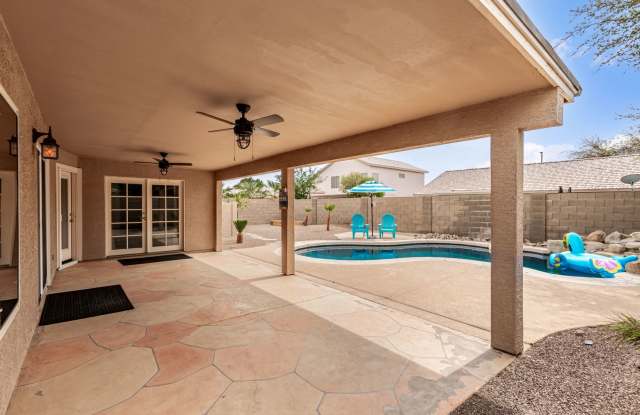 Single Level Pool Home Available Now photos photos