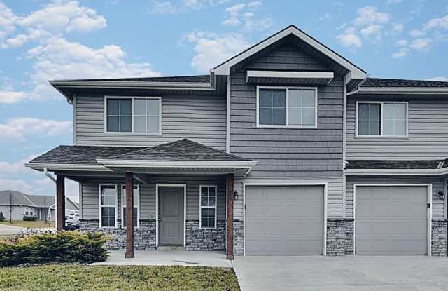 215 SW Lily St - 215 Southwest Lily Street, Blue Springs, MO 64014