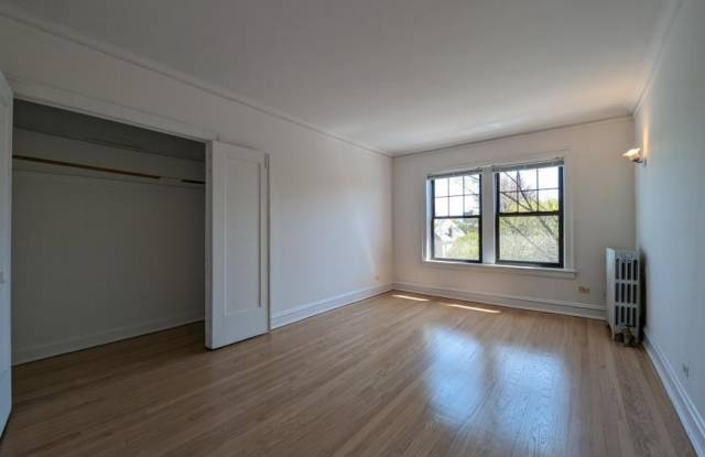 1614 West Sunnyside - 1614 West Sunnyside Avenue, Chicago, IL 60640 1614 West Sunnyside - 1614 West Sunnyside Avenue, Chicago, IL 60640