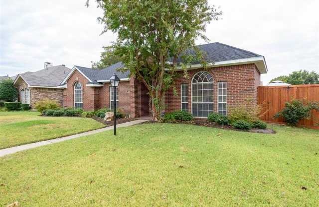 1415 Mapleview Drive Gallery 2