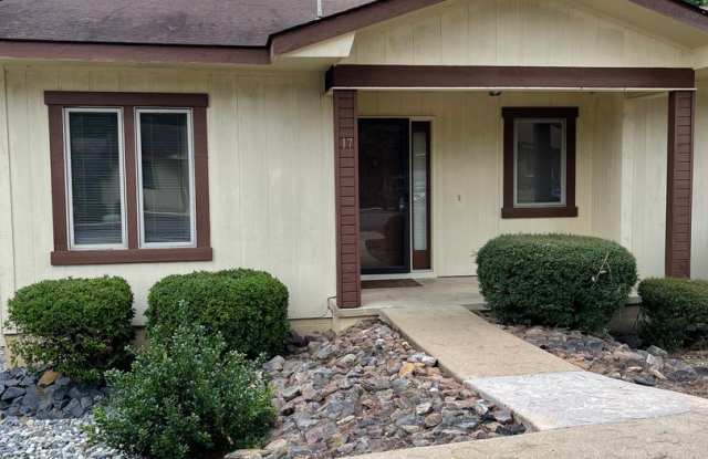 2 Bedroom, 1.5 bathroom townhome located in a quiet neighborhood. Amenities can be transferred! Call 501-922-9997 to set up a showing today! photos photos