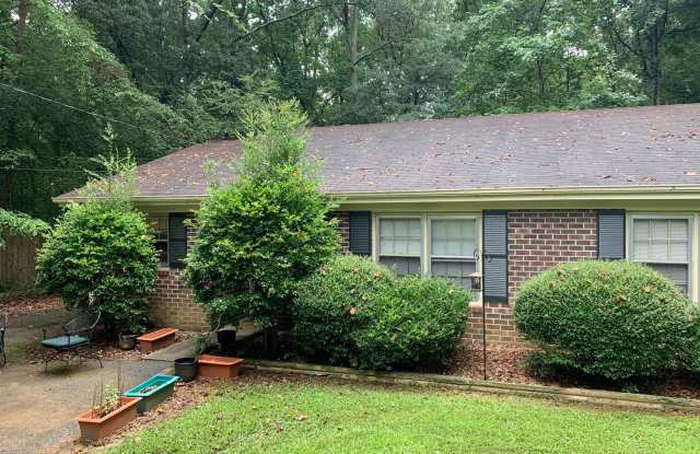 2BR Duplex off of Epps Bridge near Timothy Road! Available now! photos photos