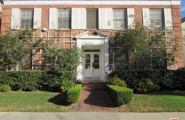 152 South REEVES Drive - 152 S Reeves Dr, Beverly Hills, CA 90212