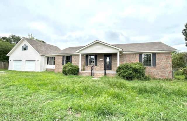Spacious 4-Bedroom Home with Bonus Suite in Moulton, AL! MOVE IN SPECIAL! photos photos
