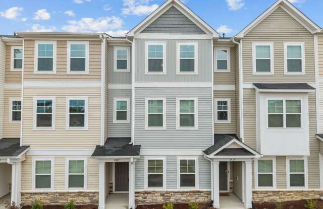 Raleigh Living Made Easy – 3BR Townhome w/ Amenities  Prime Location photos photos