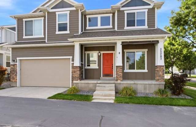 15207 South Charleville Cove Gallery 1