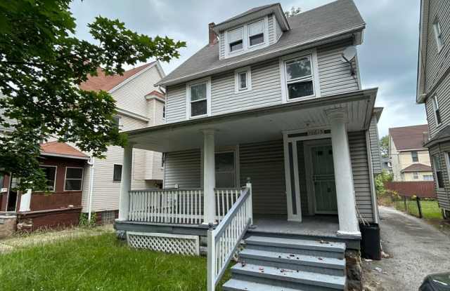 4 bed 1.5 bath SECTION 8 READY!! photos photos