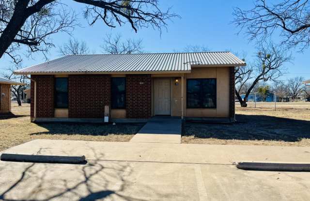 939 L B J Dr photos photos