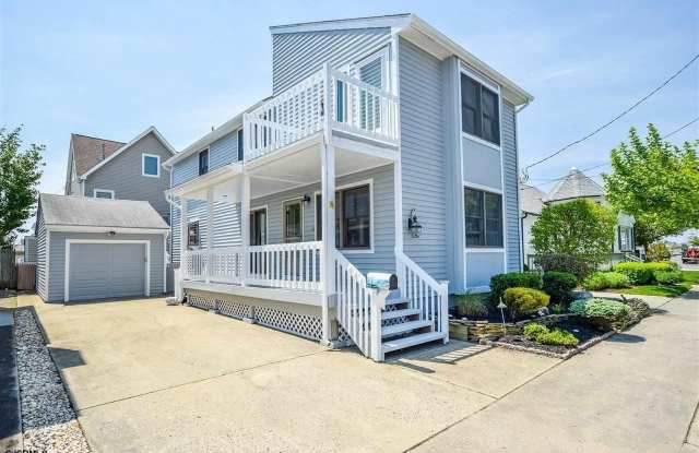 4 S Iroquois Ave photos photos