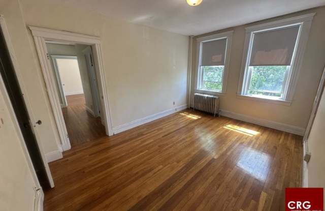 134-135 Washington St. Gallery 4