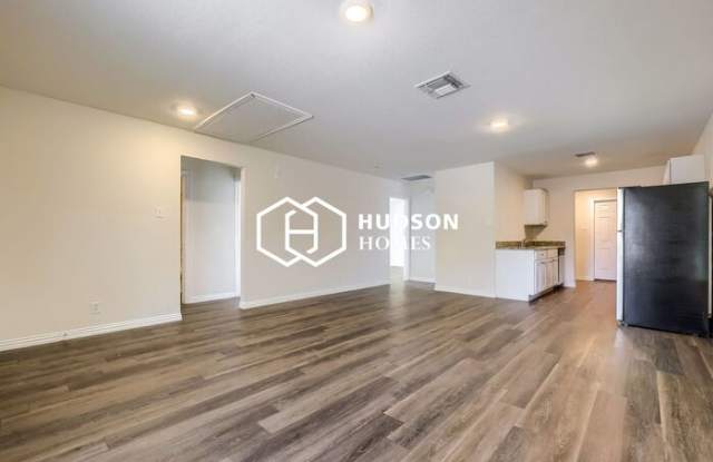 1319 South San Ignacio Avenue Gallery 4