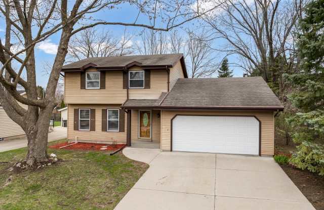1918 Garland Avenue - 1918 Garland Avenue, Waukesha, WI 53188 1918 Garland Avenue - 1918 Garland Avenue, Waukesha, WI 53188