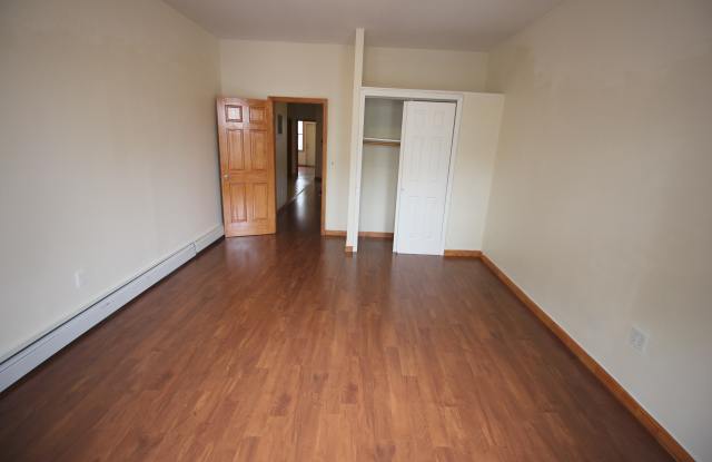 374 Cornelia Street Gallery 2
