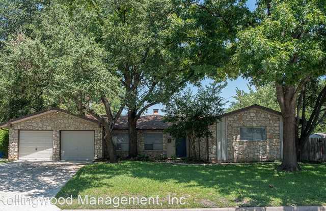 2902 Silverleaf Drive - 2902 Silverleaf Drive, Austin, TX 78757