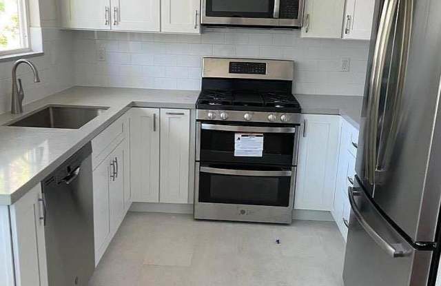 261 Linfield Dr APT 3, Menlo Park, CA 94025 Gallery 3