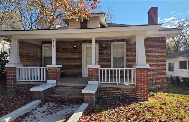 809 Dillard Street photos photos