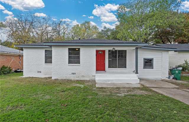 4025 Hiland Dr photos photos