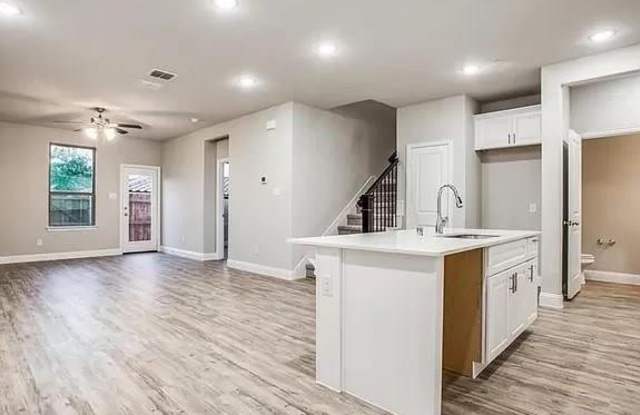 6404 Burbank Way Gallery 2