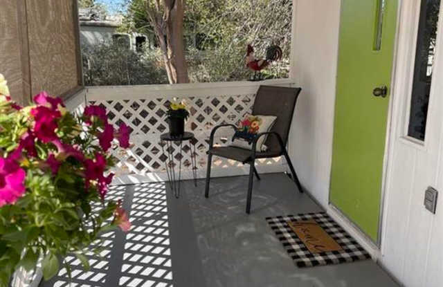 2792 W Clifford Ln - 2792 West Clifford Lane, Avenue B and C, AZ 85364