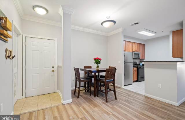 4862 EISENHOWER AVENUE - 4862 Eisenhower Avenue, Alexandria, VA 22333