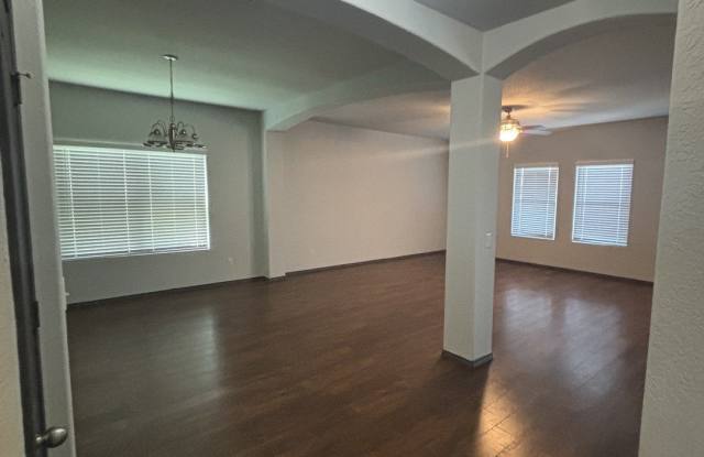 3414 Dunlap Gallery 4
