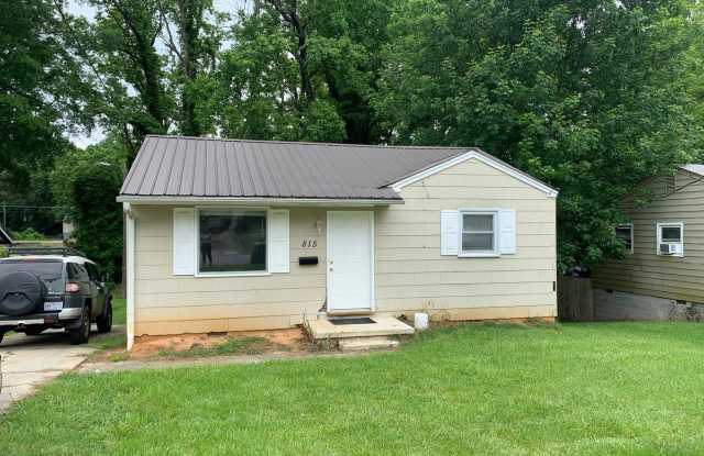 2 Bedroom Home Convenient to Bennett College and A photos photos 2 Bedroom Home Convenient to Bennett College and A photos photos