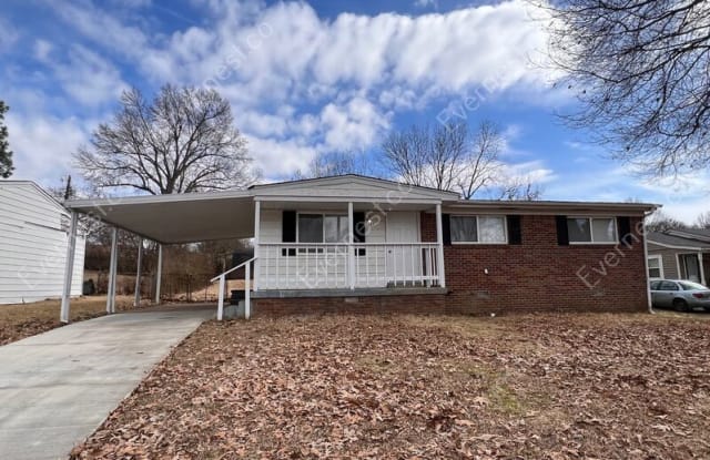 8606 Kinard Cv - 8606 Kinard Cove, Southaven, MS 38671