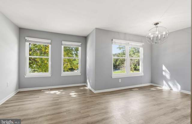 5605 RINGWOOD Drive Gallery 3