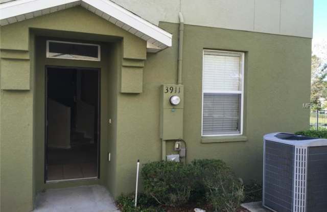 3/2.5 Spacious Townhouse w/ 2 Car Garage in St. Cloud photos photos