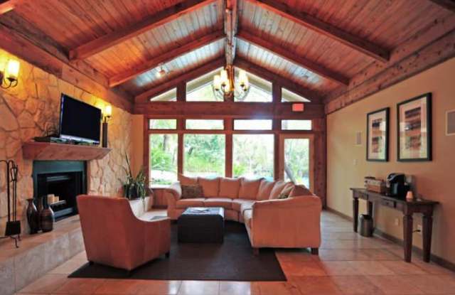 2643 Bee Cave Rd photos photos