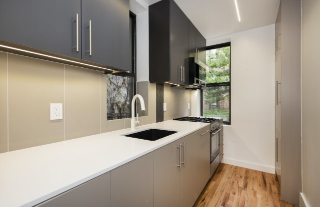 337 E 77th St - 337 East 77th Street, New York City, NY 10075
