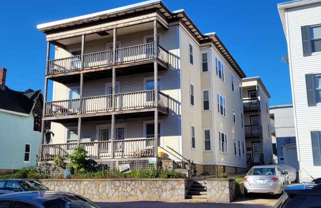 $1800 - First floor- 2 Bed / 1 Bath Apartment 1st Floor Apartment in West Manchester's Rimmon Heights Gallery 1