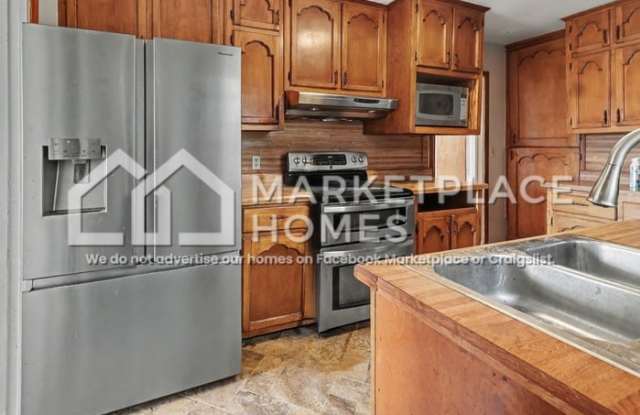 801 Westfield Dr Gallery 4
