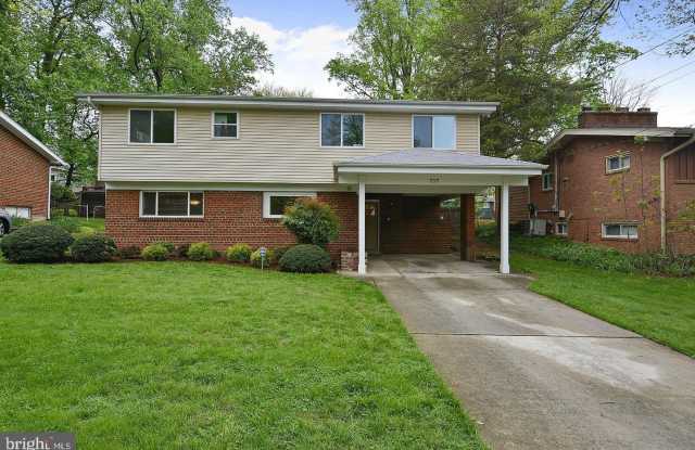 717 HILLSBORO DR photos photos