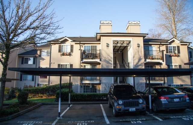 Kirkland Two Bedroom Condo - 916 3rd Avenue, Kirkland, WA 98083