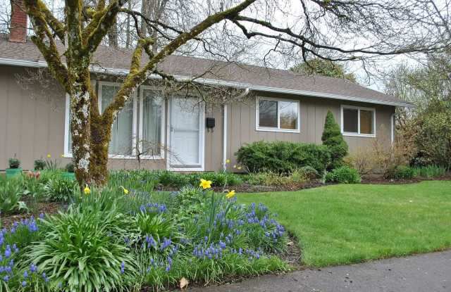 Beautiful Single Level 3/2 Charming NW Corvallis Home photos photos