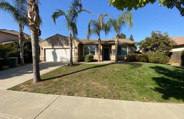 Spacious Visalia home coming soon! photos photos