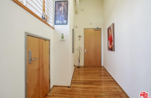 1850 E INDUSTRIAL St Gallery 3