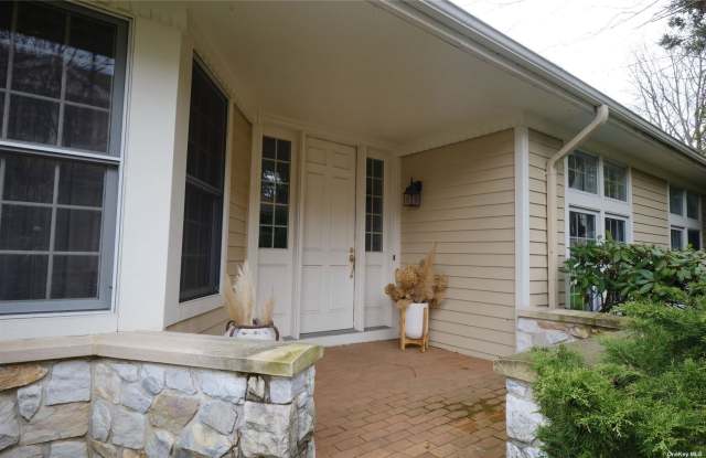 151 Firestone Circle - 151 Firestone Circle, North Hills, NY 11576