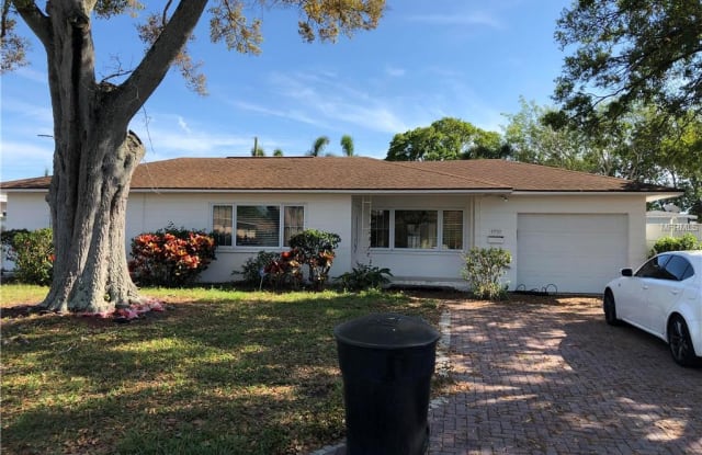 4050 27TH AVENUE N - 4050 27th Avenue North, St. Petersburg, FL 33713