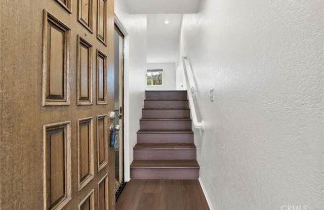 29623 Strawberry Hill Gallery 3
