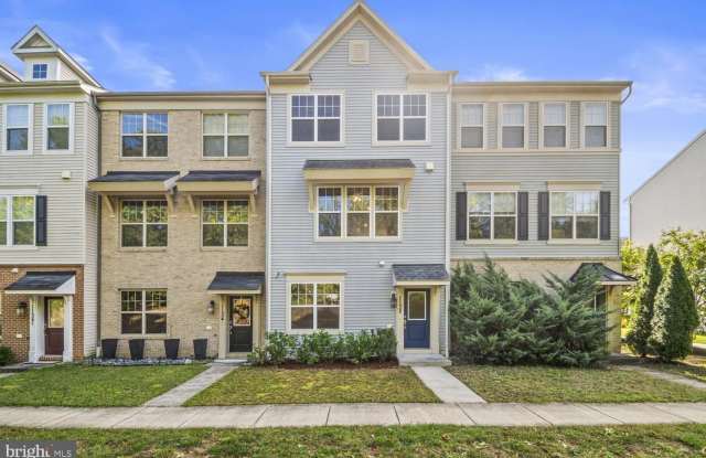 1132 RED HAWK WAY Gallery 1