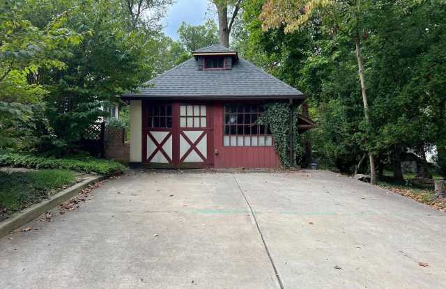 1328 EDGE HILL Road Gallery 2