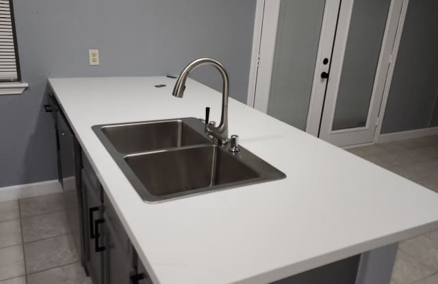 517 South Downing Street photos photos