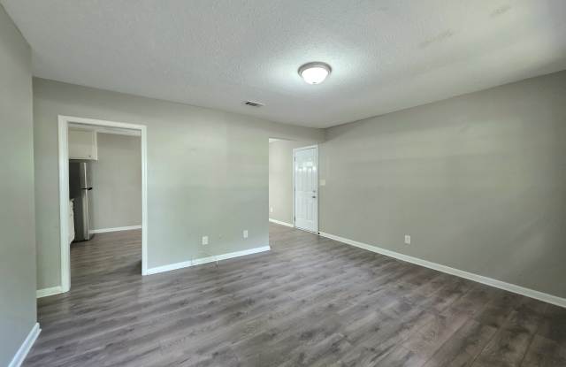 3460 Meadowview Drive Gallery 4