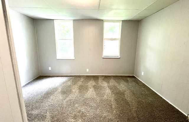 1601 South Linwood Avenue Gallery 2